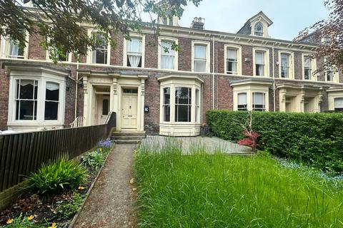 6 bedroom terraced house to rent, Thornhill Terrace, Sunderland, SR2