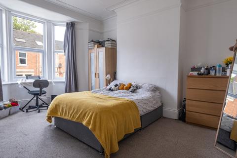 3 bedroom flat to rent, Greystoke Avenue, Newcastle Upon Tyne NE2