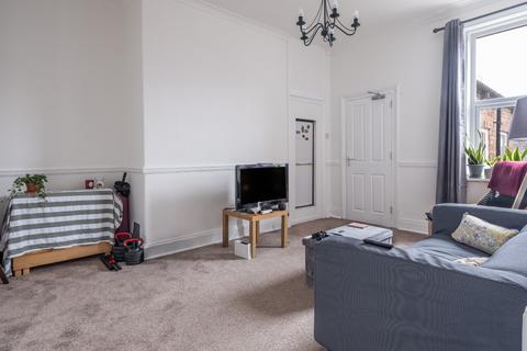 3 bedroom flat to rent, Greystoke Avenue, Newcastle Upon Tyne NE2