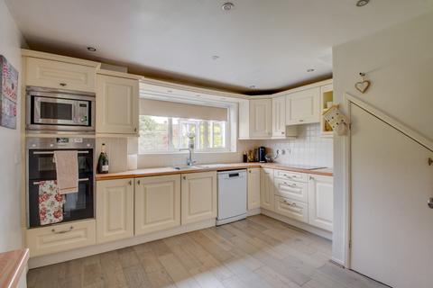 29 Snake Lane, Alvechurch, Birmingham, B48 7NL