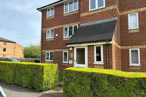 1 bedroom flat to rent, Walpole Road, Slough SL1