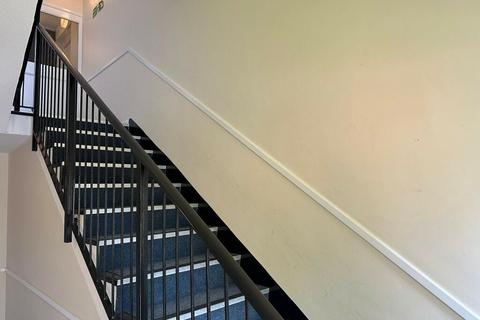 1 bedroom flat to rent, Walpole Road, Slough SL1