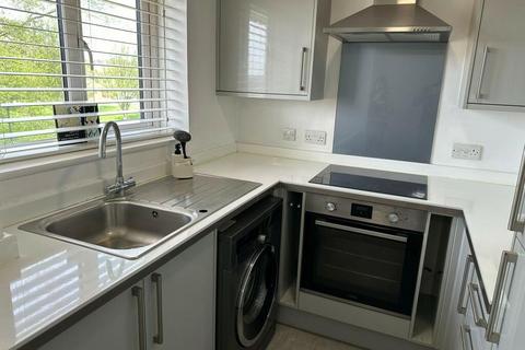 1 bedroom flat to rent, Walpole Road, Slough SL1