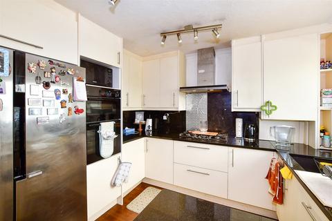 3 bedroom end of terrace house for sale, Hollingbourne Crescent, Tollgate Hill, Crawley, West Sussex