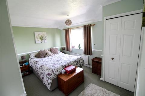 10 Birdbrook Road, Swindon, SN2 7RY
