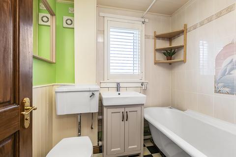 55 Burnhead Crescent, Edinburgh, EH16 6EW
