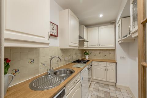 3b Learmonth Gardens, Edinburgh, EH4 1HD