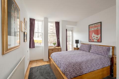 3b Learmonth Gardens, Edinburgh, EH4 1HD