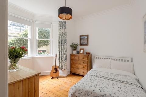 3b Learmonth Gardens, Edinburgh, EH4 1HD