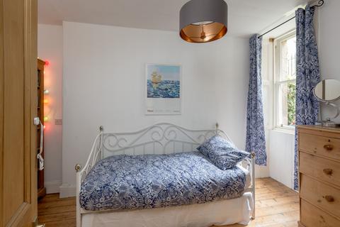3b Learmonth Gardens, Edinburgh, EH4 1HD