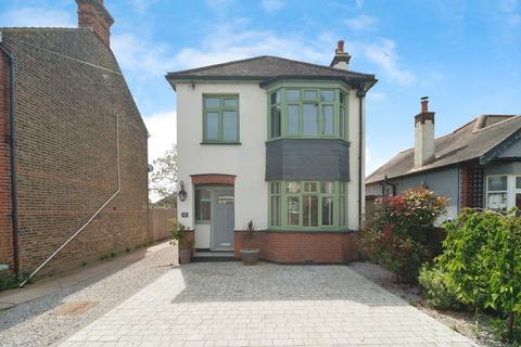 3 bedroom detached house for sale, Stambridge Road, Rochford, SS4