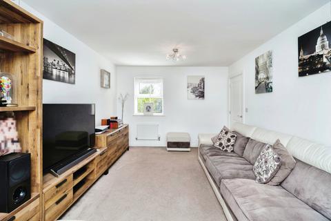 1 Alfred Gardens, Rochford, SS4 1JX