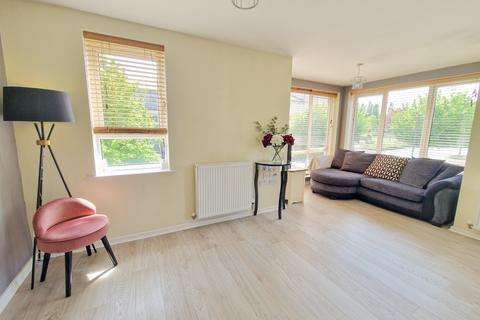 2 bedroom apartment for sale, Springhead Parkway, Northfleet, Gravesend, Kent, DA11
