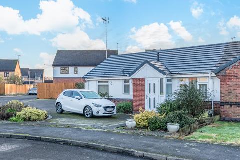 2 bedroom bungalow for sale, Springfields Road, Alcester, Warwickshire, B49