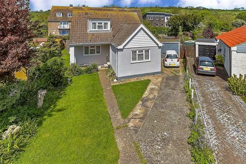 3 bedroom chalet for sale, Chestnut Close, Hythe, Kent