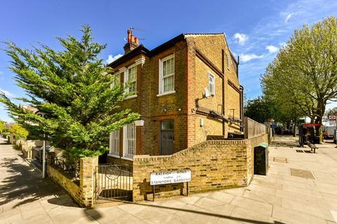 4 bedroom end of terrace house for sale, Raleigh Road, Kew, Richmond, TW9