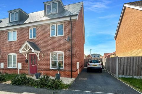 3 bedroom townhouse for sale, Pippin Way, Alresford, Colchester, CO7