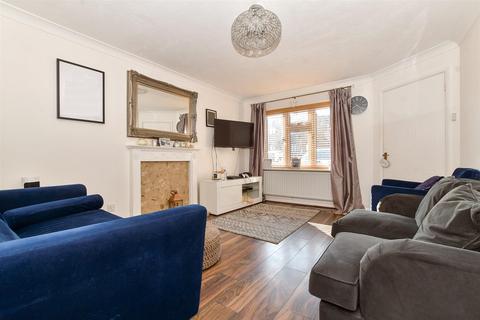126 Kelvin Gardens, Croydon, CR0 4US