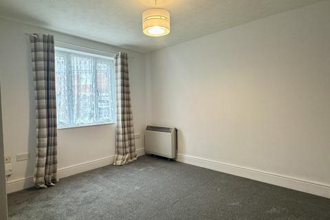 1 bedroom cluster house to rent, Albany Gardens, Hamworthy