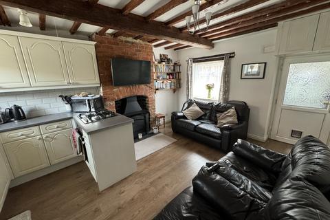 1 bedroom cottage for sale, East Street, Warminster