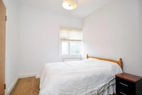 1 bedroom flat to rent, Buckland Crescent, Belsize Park, NW3