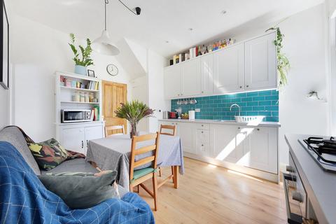 1 bedroom ground floor flat for sale, Westbury Avenue, Wood Green N22