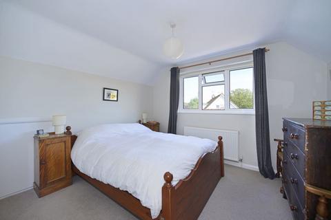 1 Bushfield, Plaistow, Billingshurst, RH14 0AF