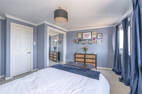 31/4 Ocean Drive, Edinburgh, EH6 6JL