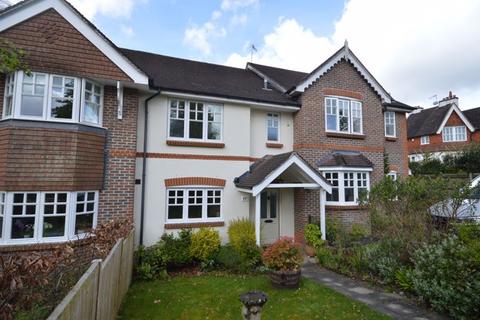 3 bedroom terraced house for sale, Church Road, Haslemere SUPER LOCATION FOR HASLEMERE & AMENITIES