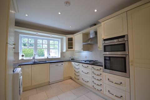 3 bedroom terraced house for sale, Church Road, Haslemere SUPER LOCATION FOR HASLEMERE & AMENITIES