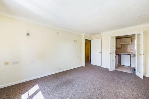 1 bedroom retirement property for sale, HILLCROFT COURT, CATERHAM ON THE HILL