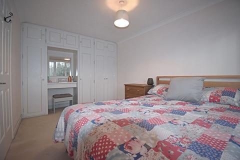 1 bedroom semi-detached house to rent, Long Copse Chase, Basingstoke RG24