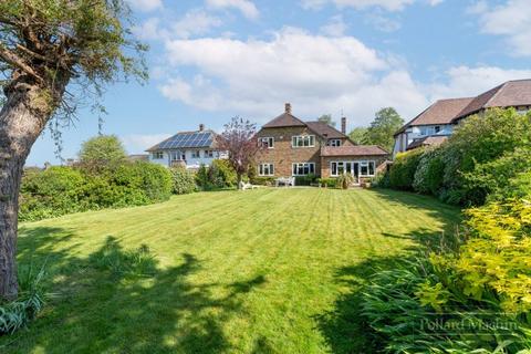 4 bedroom detached house for sale, Glebe Hyrst, Sanderstead