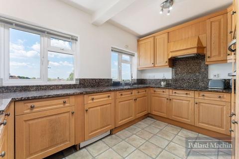 64 Church Way, South Croydon, CR2 0JR