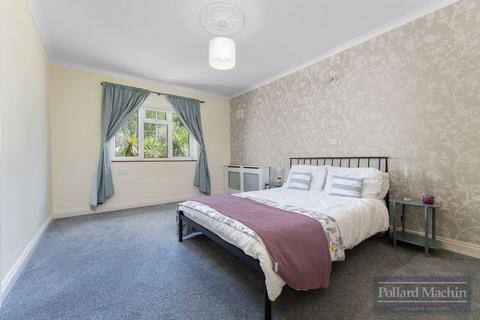 64 Church Way, South Croydon, CR2 0JR