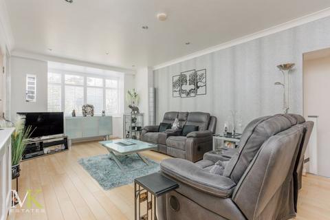 2 bedroom maisonette for sale, Feversham Avenue, Bournemouth BH8