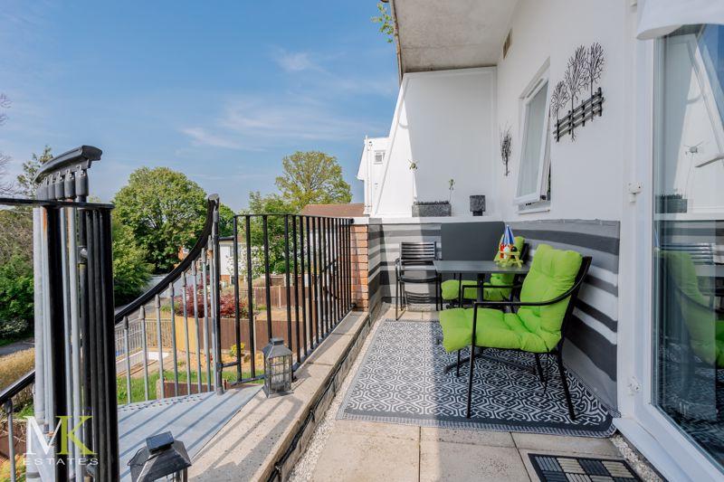 Feversham Avenue, Bournemouth BH8 2 bed for sale £350,000