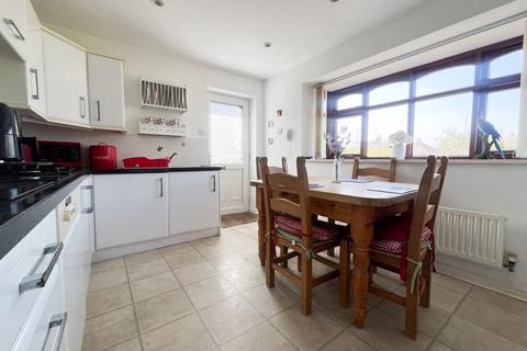 38 Ball Lane, Stoke-on-trent, ST6 8PN