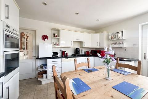 38 Ball Lane, Stoke-on-trent, ST6 8PN