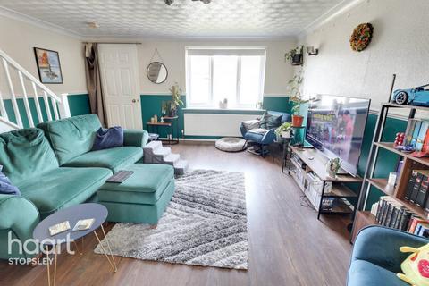 33 Claverley Green, Luton, LU2 8TB
