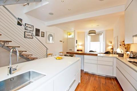4 bedroom house for sale, Gayton Road, Hampstead, NW3.