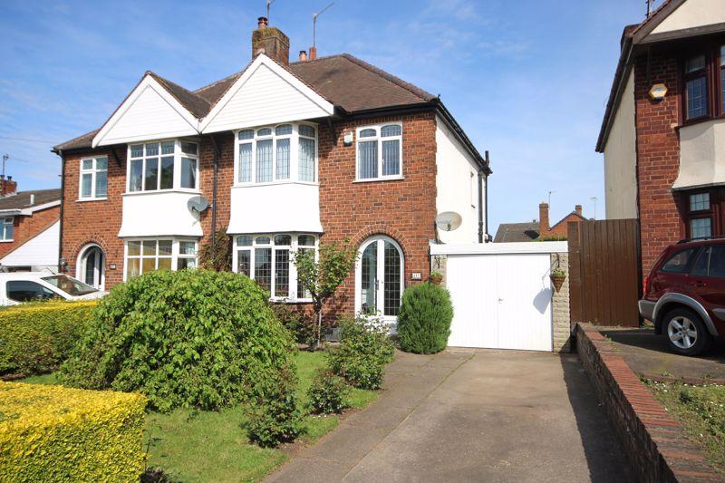 Brettell Lane, Stourbridge DY8 3 bed semidetached house for sale £