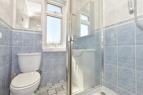 92 Barr Road, Gravesend, DA12 4DZ