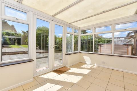 92 Barr Road, Gravesend, DA12 4DZ