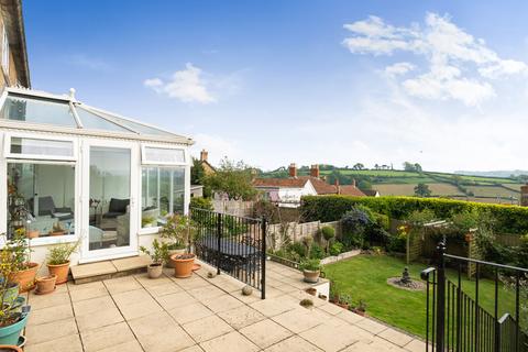144 Blackdown View, Ilminster, TA19 0BG