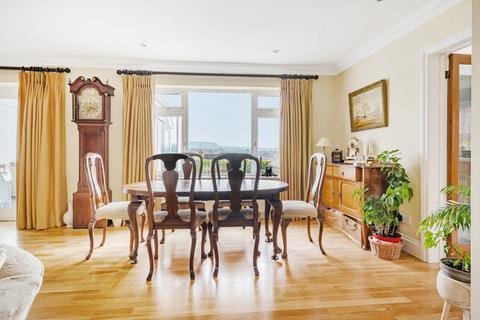144 Blackdown View, Ilminster, TA19 0BG
