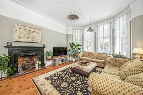 5b Beulah Hill, London, SE19 3LQ