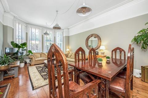 5b Beulah Hill, London, SE19 3LQ