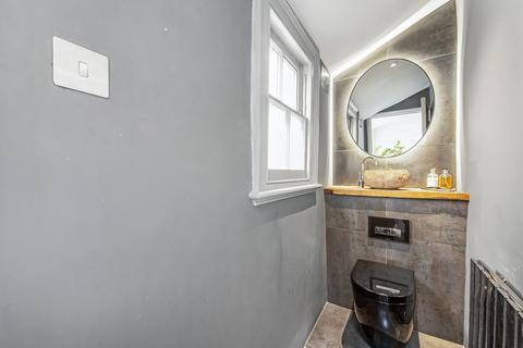 5b Beulah Hill, London, SE19 3LQ