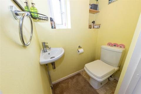 6 Venetia Road, Luton, LU2 7XD